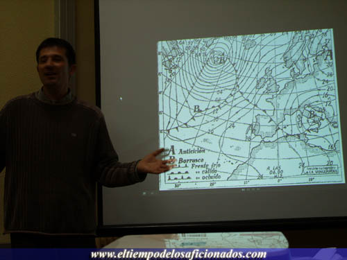 Mapa isob&aacute;rico que mostr&oacute; Mariano Medina el d&iacute;a antes de la gran nevada.
